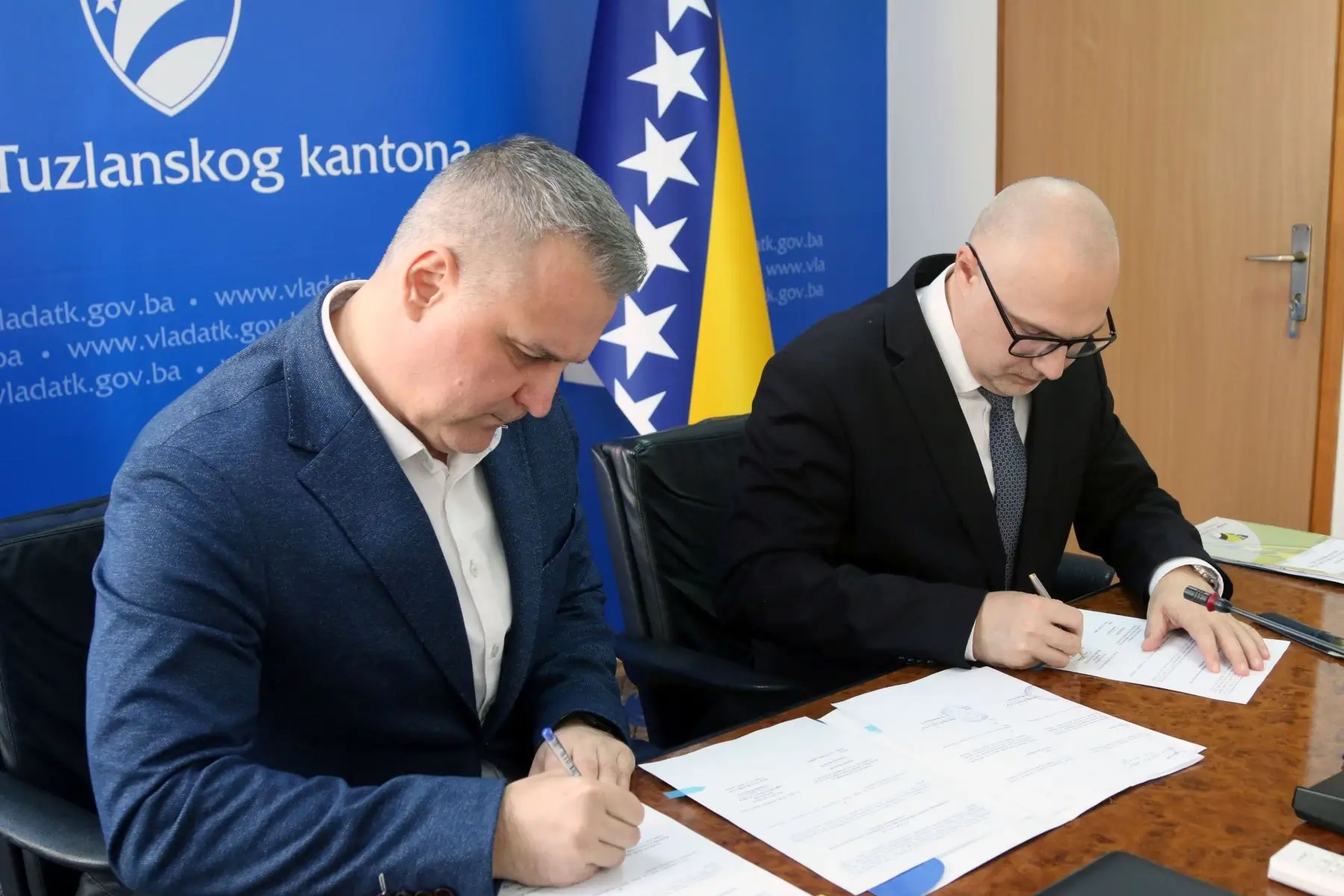 Potpisivanje ugovora  08 15 12 2025